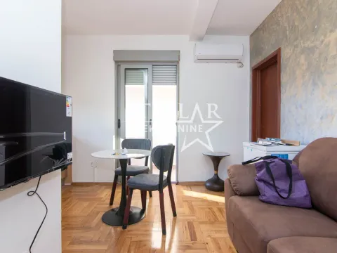 Rent, one bedroom apartment, 33m², Stari Aerodrom, Podgorica - image 2