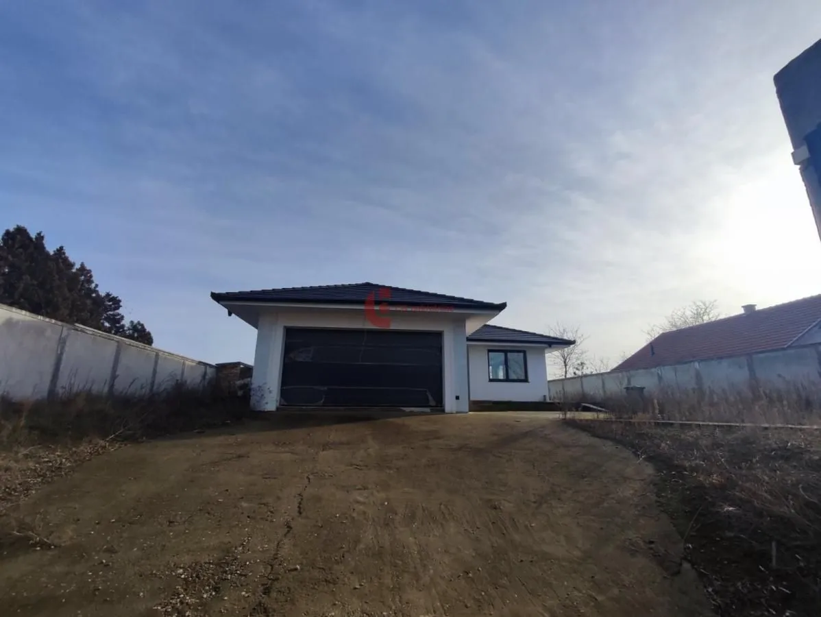 Prodaja, kuća, 180m², Zorka, Subotica