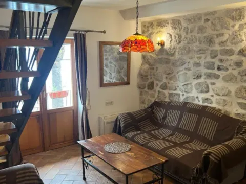 Rent, two bedroom apartment, 80m², Donja Lastva, Tivat