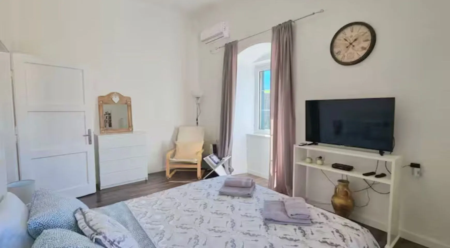 Prodaja, dvosoban stan, 42m², Stari Grad Kotor, Kotor