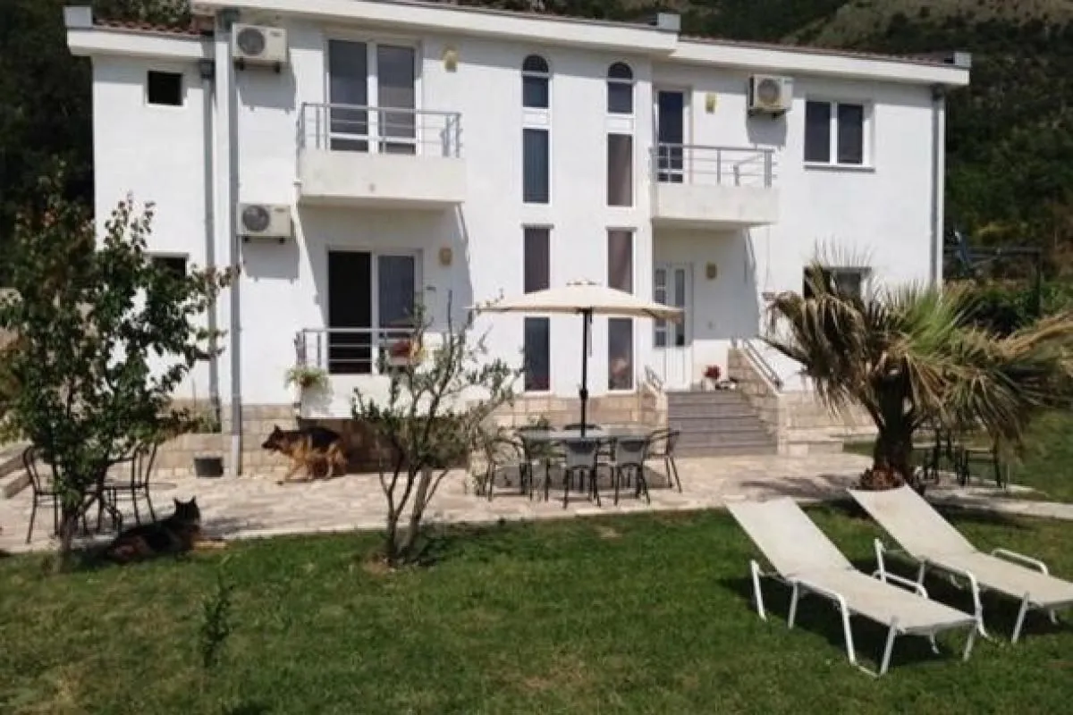 Sale, house, 110m², Sutomore, Bar