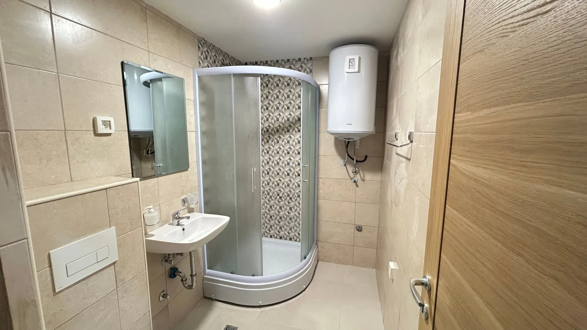 Prodaja, jednosoban stan, 53m², Stari Aerodrom, Podgorica
