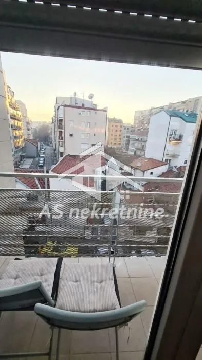 Izdavanje, dvosoban stan, 57m², Crveni Krst, Beograd