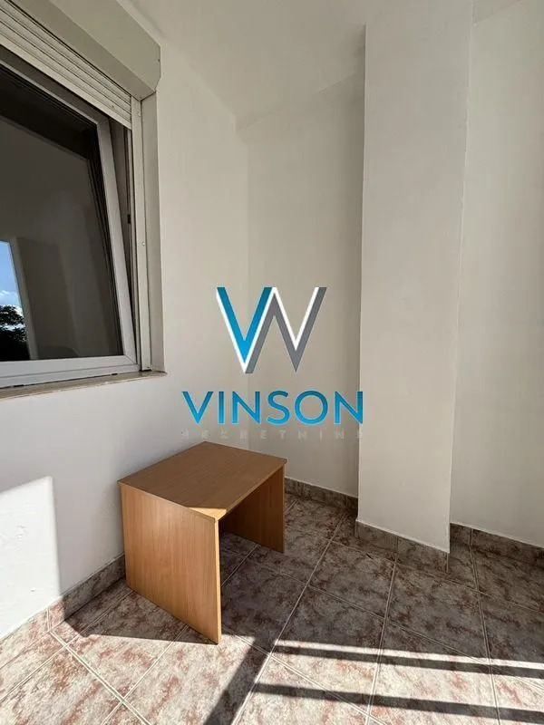 Izdavanje, jednosoban stan, 40m², Socijalno, Novi Sad Sve Podlokacije