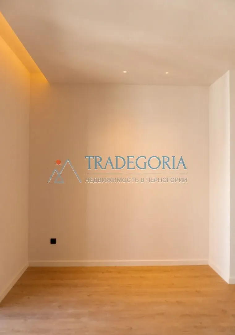 Prodaja, jednosoban stan, 56m², Tivat, Crna Gora