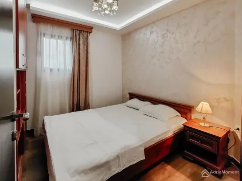 Prodaja, jednosoban stan, 47m², Dobrota, Kotor - image 8