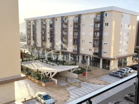 Izdavanje, dvosoban stan, 72m², New City, Podgorica - image 10