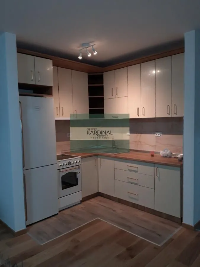 Izdavanje, dvosoban stan, 64m², Erdoglija, Kragujevac