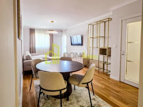 Izdavanje, jednosoban stan, 48m², Central Point, Podgorica - image 6