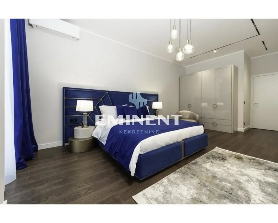 Izdavanje, četvorosoban stan, 450m², Novi Beograd Blok 65, Novi Beograd Sve Podlokacije