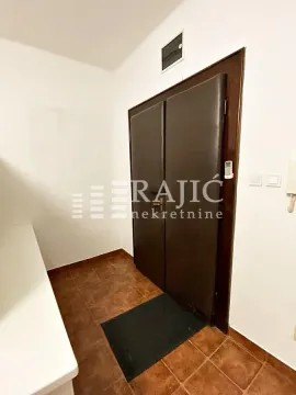 Rent, two bedroom apartment, 80m², Obilićev Venac, Beograd - image 11