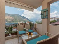 Prodaja, jednosoban stan, 50m², Dobrota, Kotor