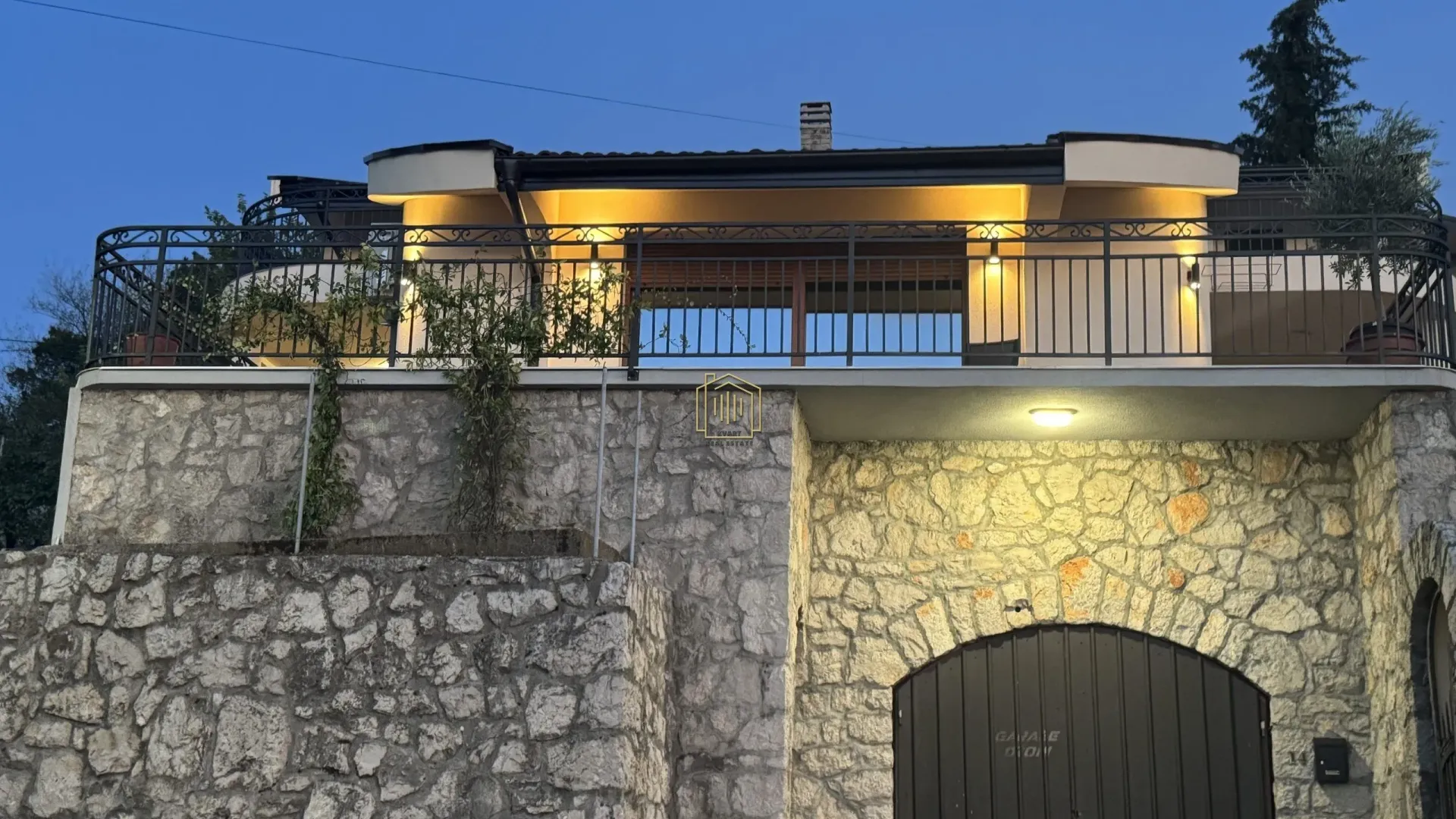 Rent, house, 256m², Masline, Podgorica