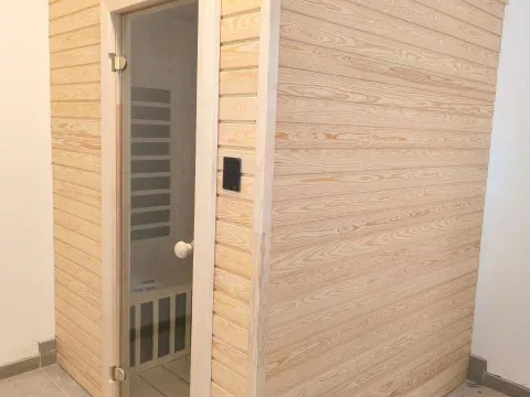 Sale, two bedroom apartment, 51m², Dobrota, Kotor - image 11