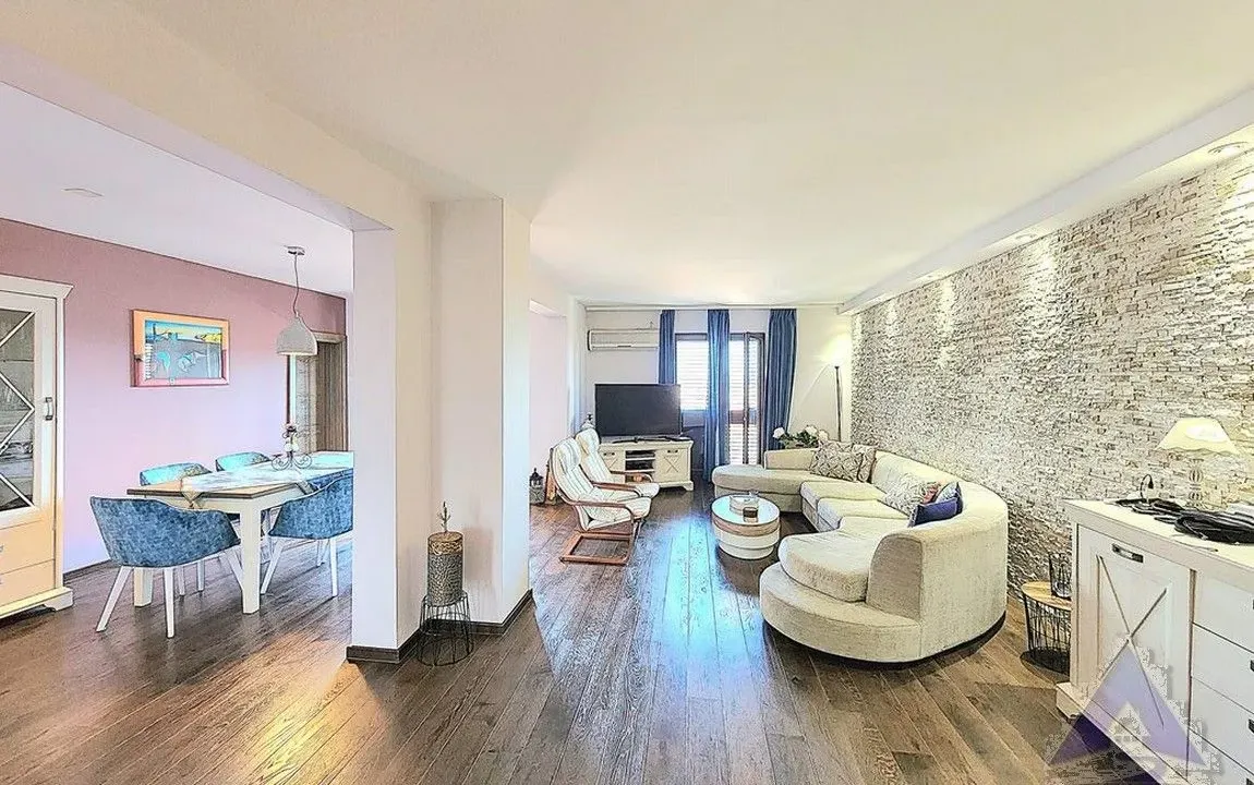 Sale, three bedroom apartment, 110m², Dubovica, Budva