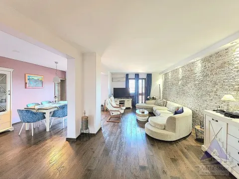 Sale, three bedroom apartment, 110m², Dubovica, Budva