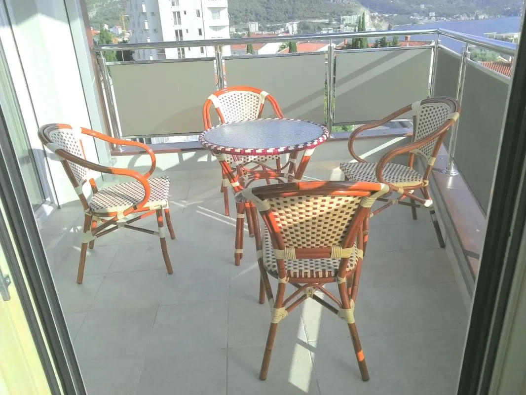 Sale, three bedroom apartment, 98m², Bečići, Budva