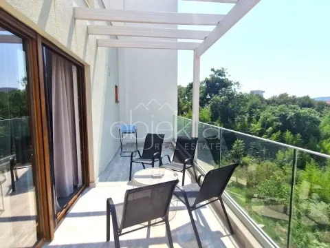 Izdavanje, stan, 69m², Tivat, Crna Gora - image 3