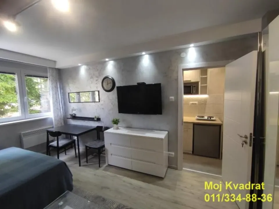 Izdavanje, jednosoban stan, 25m², Karaburma, Palilula Sve Podlokacije