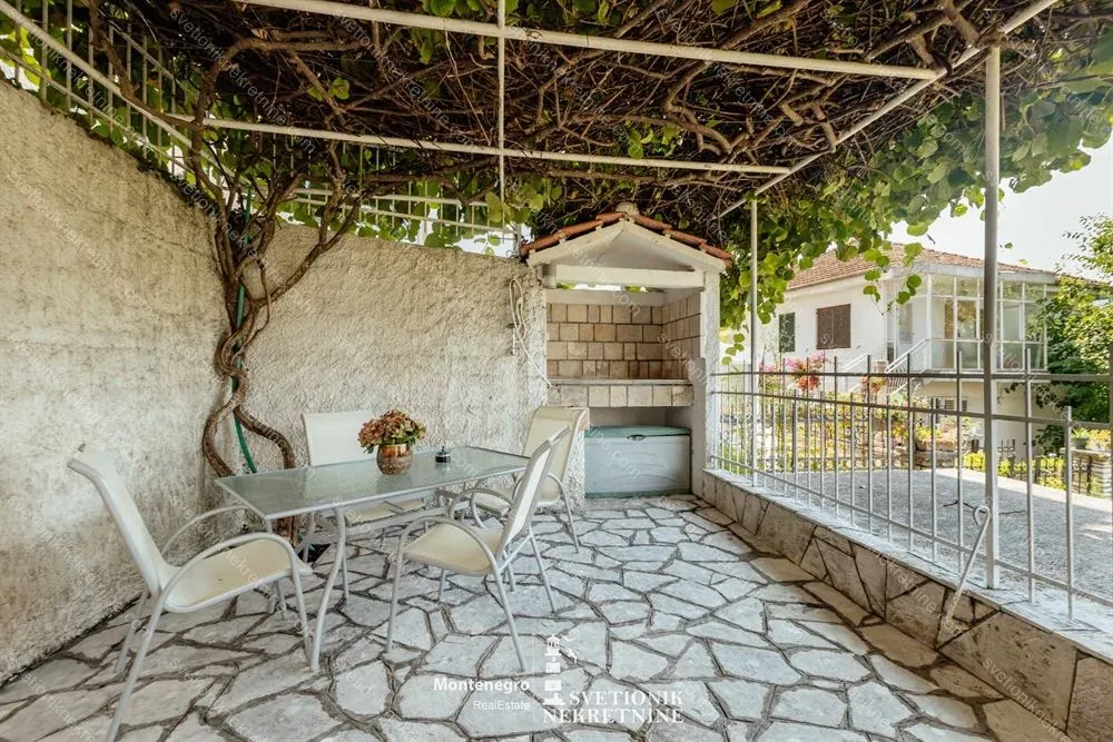 Prodaja, trosoban stan, 178m², Topla, Herceg Novi