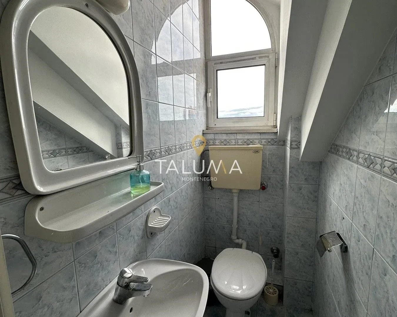 Rent, office space, 150m², Pobrežje, Podgorica