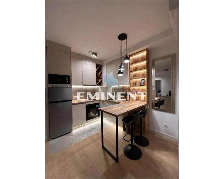 Izdavanje, jednosoban stan, 39m², Novi Beograd Blok 65, Novi Beograd Sve Podlokacije