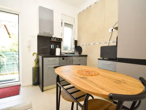 Sale, house, 180m², Blok 9, Podgorica - image 4