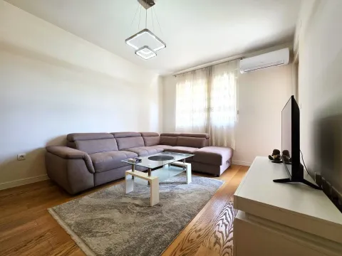 Rent, apartment, 49m², Central Point, Podgorica - image 3
