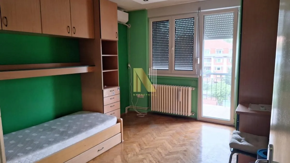 Rent, office space, 80m², Centar, Novi Sad