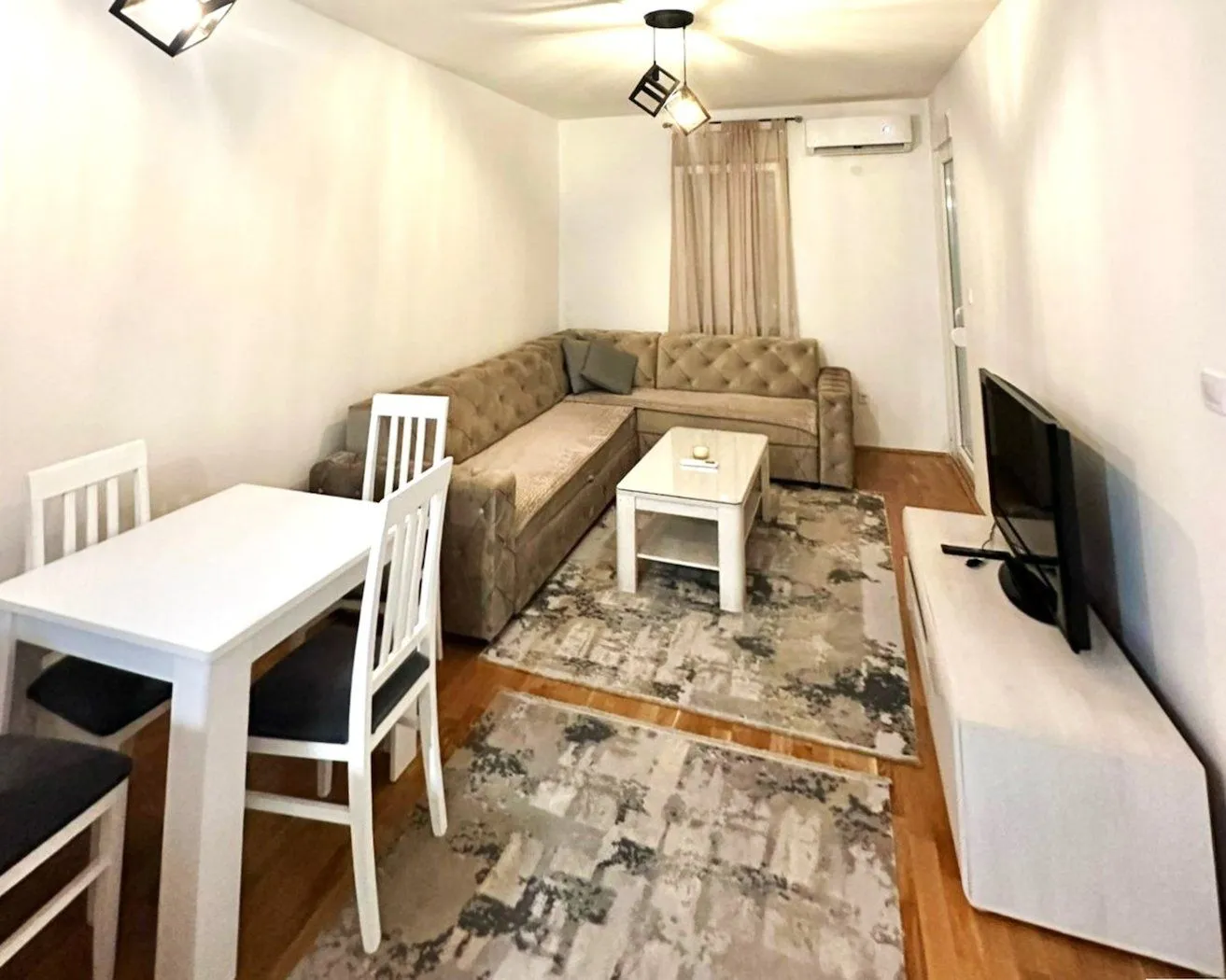 Izdavanje, stan, 45m², City Kvart, Podgorica