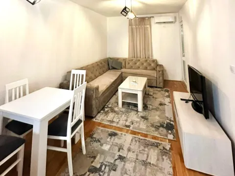Rent, apartment, 45m², City Kvart, Podgorica - image 3