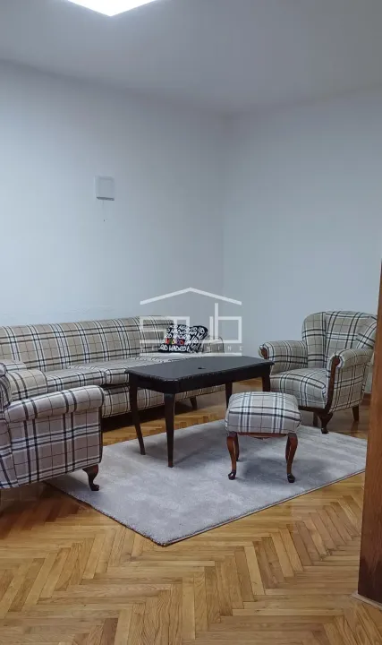 Rent, two bedroom apartment, 70m², Kalenić Pijaca, Vračar Sve Podlokacije