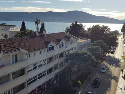 Izdavanje, stan, 49m², Centar, Tivat - image 5