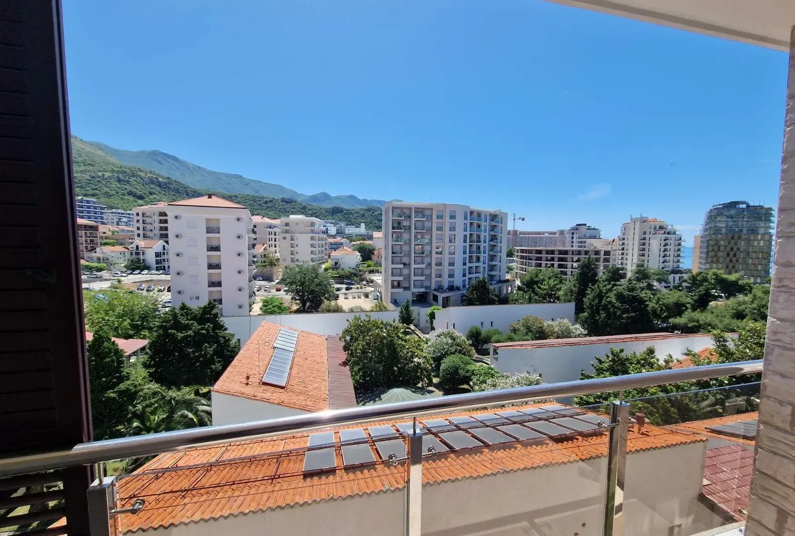 Prodaja, trosoban stan, 94m², Bečići, Budva