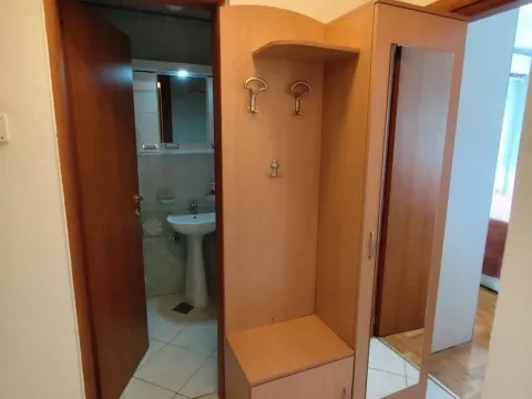 Rent, one bedroom apartment, 33m², Preko Morače, Podgorica - image 12