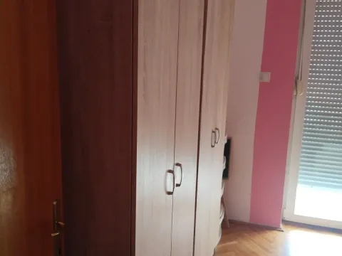 Izdavanje, jednosoban stan, 48m², Stari Aerodrom, Podgorica - image 6