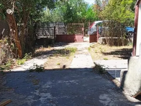 Zemljište in Donji Štoj