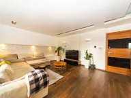 Izdavanje, trosoban stan, 102m², Gorica C, Podgorica - image 2