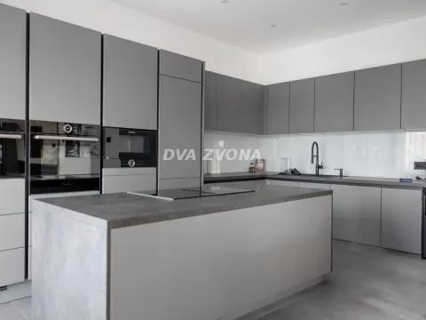 Sale, apartment, 309m², Bulevar Evrope, Novi Sad Sve Podlokacije - image 9
