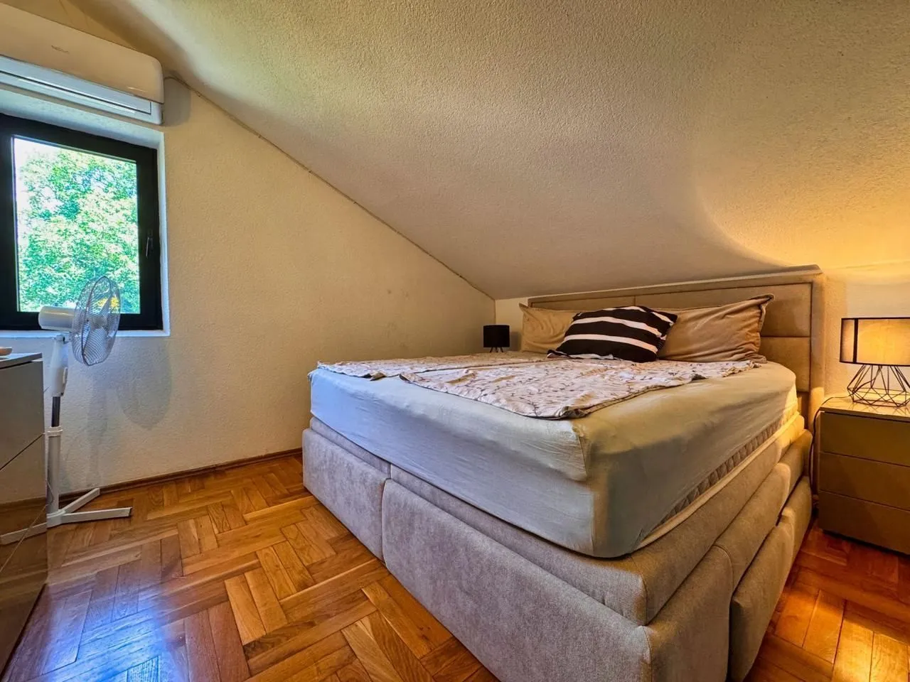 Prodaja, dvosoban stan, 82m², Dobrota, Kotor