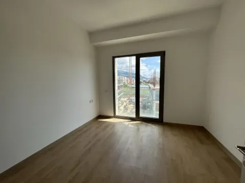 Prodaja, dvosoban stan, 74m², Bar, Crna Gora - image 8