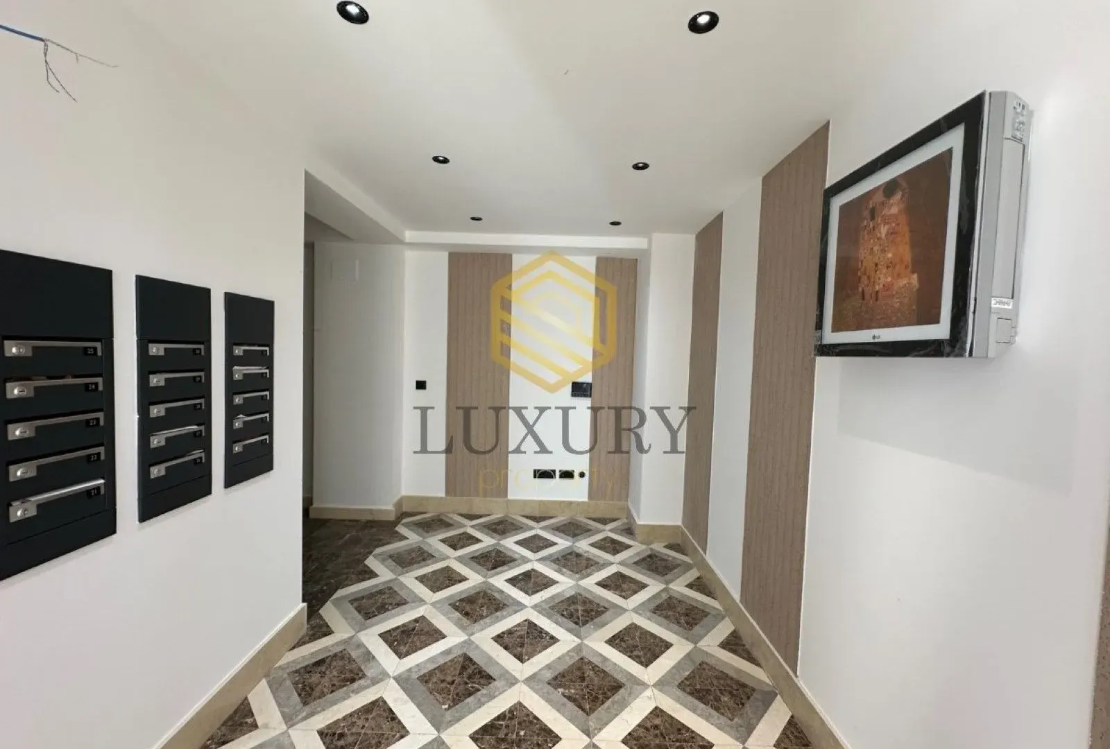 Prodaja, jednosoban stan, 45m², Zagorič, Podgorica