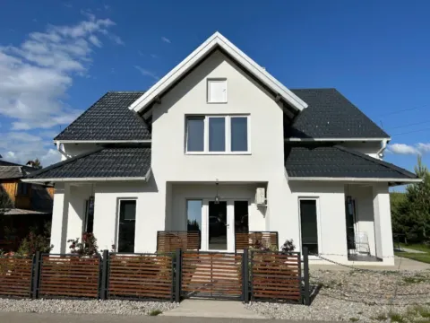 Sale, house, 220m², Zlatibor, Srbija - image 13