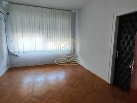 Rent, office space, 500m², Stari Grad, Beograd - image 10