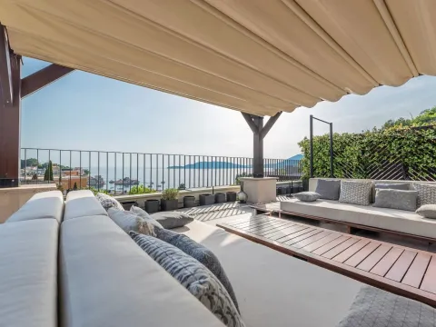Prodaja, trosoban stan, 83m², Pržno, Budva - image 1