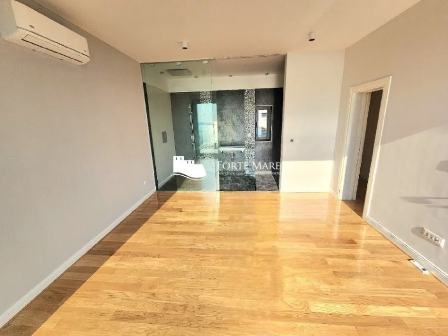 Sale, house, 304m², Blizikuće, Budva