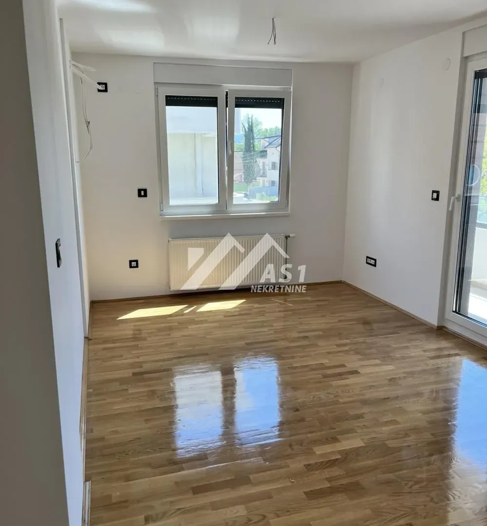 Izdavanje, trosoban stan, 70m², Telep, Novi Sad Sve Podlokacije