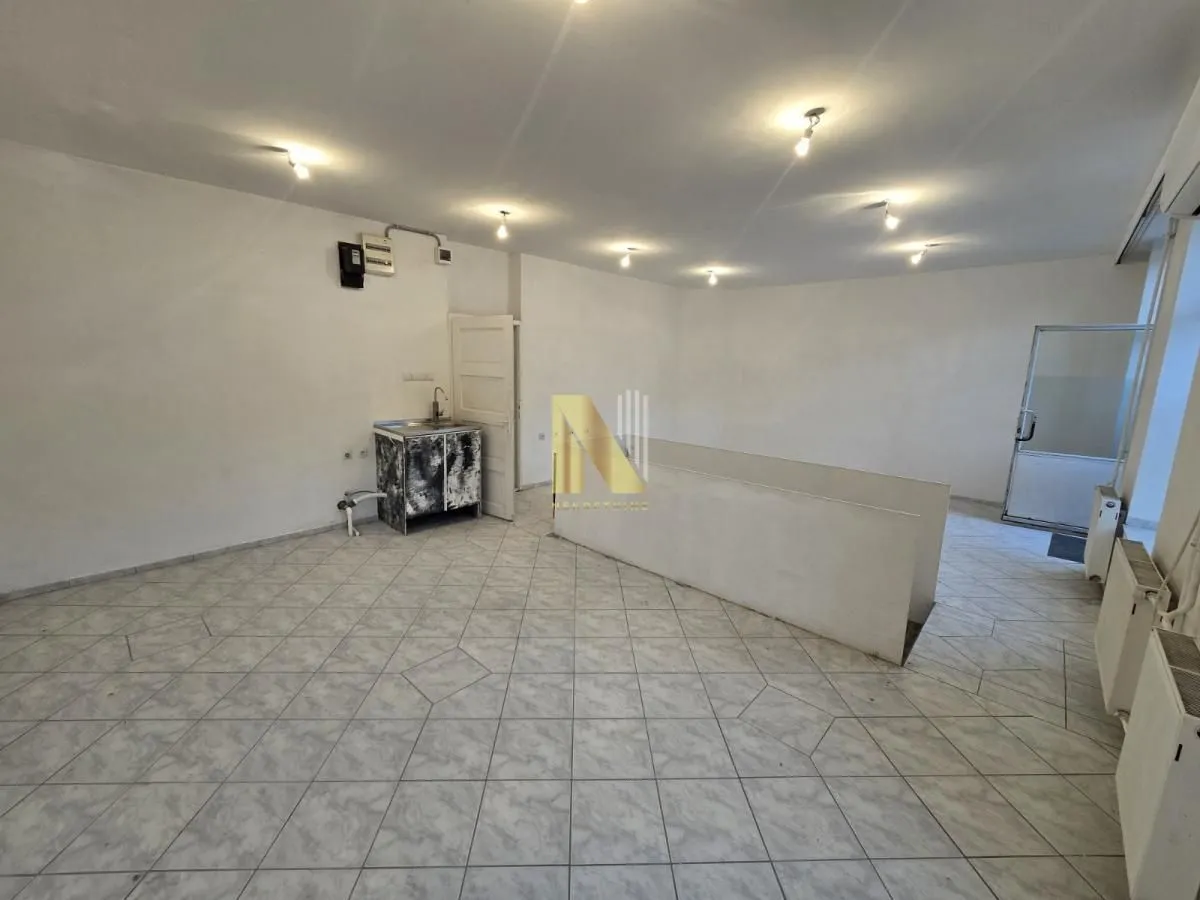 Rent, office space, 90m², Centar, Novi Sad