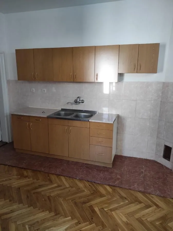 Prodaja, kuća, 200m², Betanija, Novi Sad Sve Podlokacije
