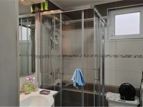 Sale, house, 121m², Staro groblje, Niš - image 16